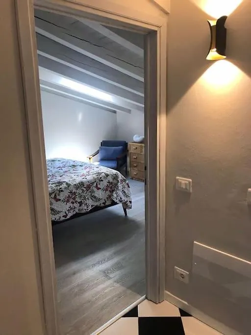 Garda Lake Attic Montinelle Апартаменты